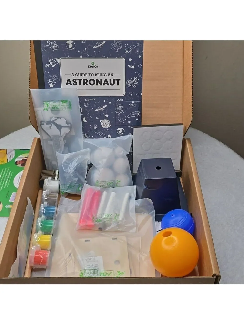 New KiwiCo Build & Learn Astronaut Starter Kit